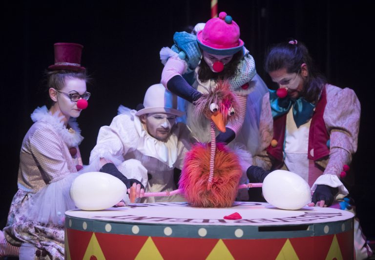 Neuveriteľný cirkus