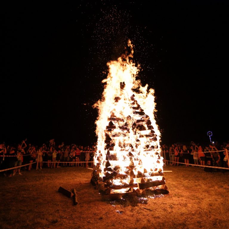 Jánske ohne nad Šíravou