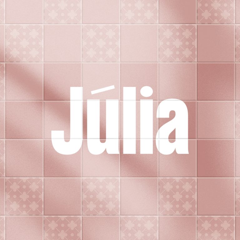 Júlia
